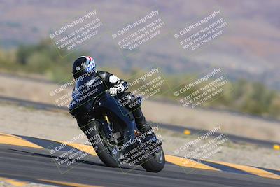 media/Nov-12-2023-SoCal Trackdays (Sun) [[5d1fba4e7d]]/Turn 14 (1035am)/